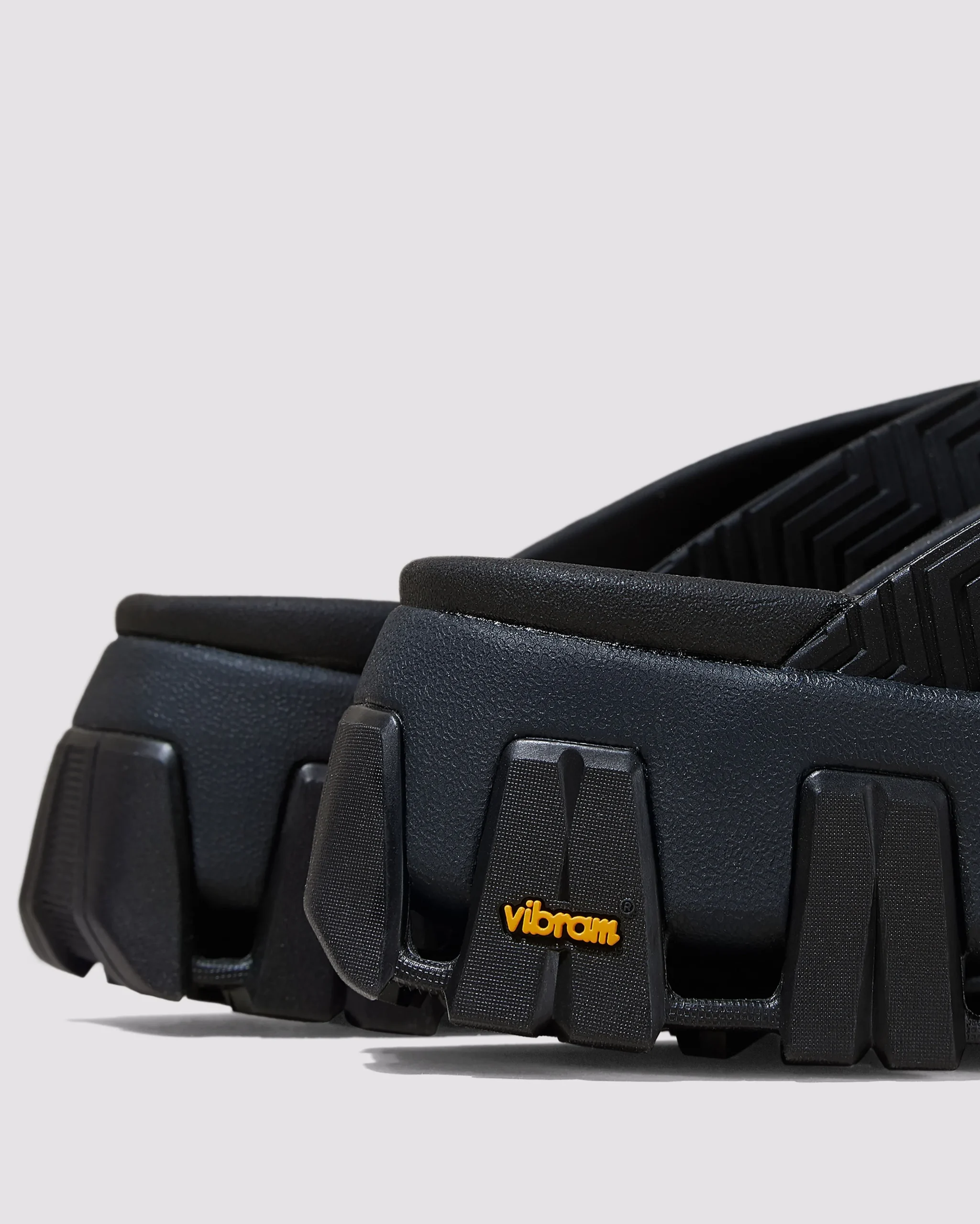 Online P448 Bondi Tux/ Black