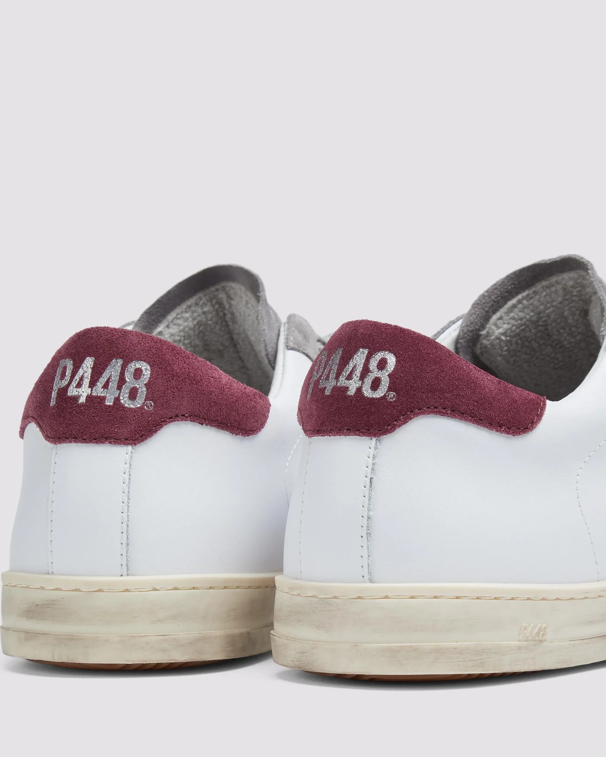 Online P448 John White/Burgundy